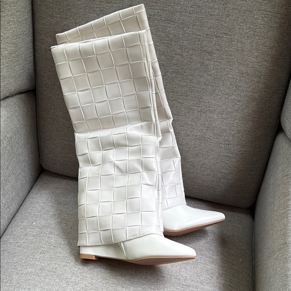 White Knee-High Women's Boots